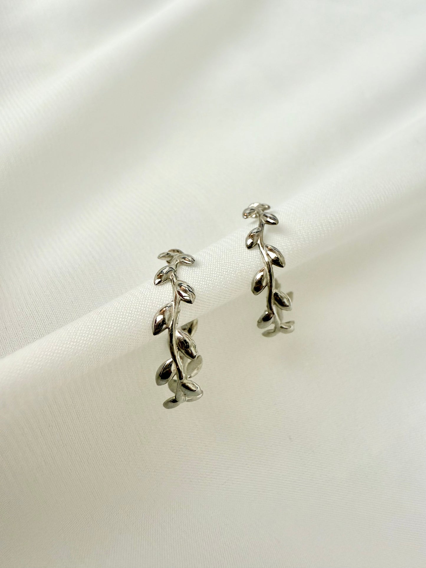 Silver Leaf Hoop
